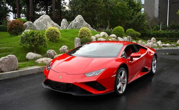 蘭博基尼Huracan 戰斗范大紅色葉隆現車鑒賞